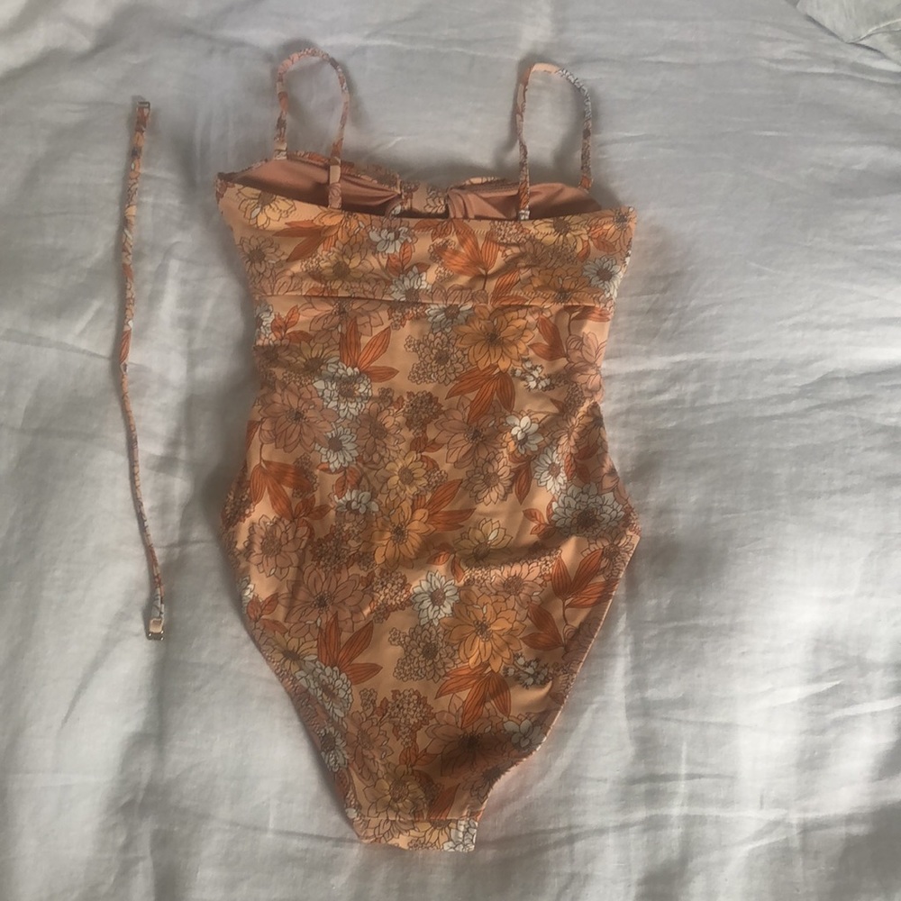 🌟 J. Crew Floral Print One-Piece Swimsuit, size 2 - Picture 8 of 13